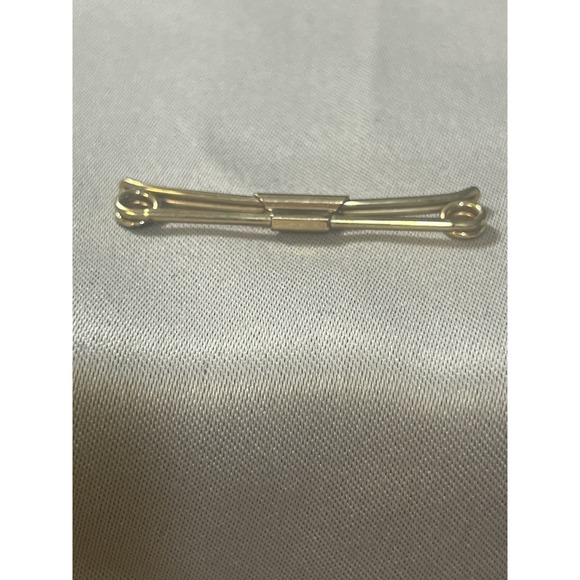SWANK Other - Vintage "Swank" 1/40 10k‎ Gold Filled Curved Tie Collar Clip (2348)